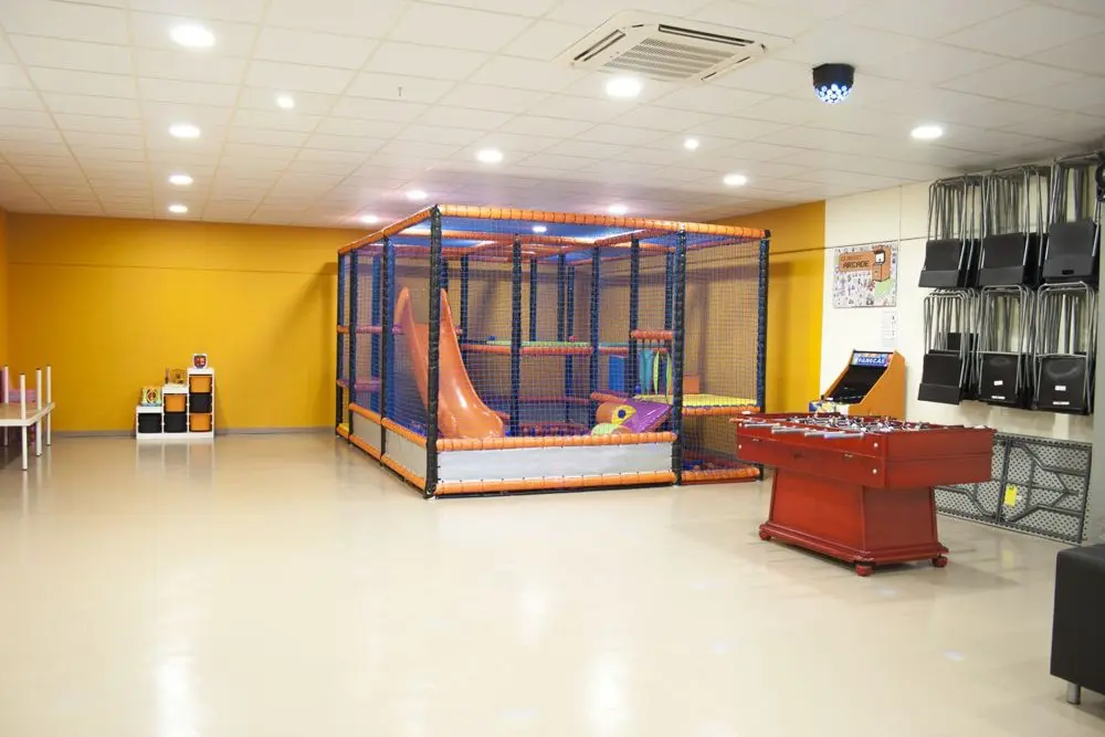 Al Teu Aire Sant Jeroni en Carrer de Sant Jeroni 48: sala privada para cumpleaños y celebraciones en Santa Coloma de Gramenet